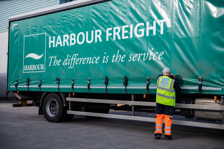 Industry accreditation caps off 10 years of growth for Harbour International Freight