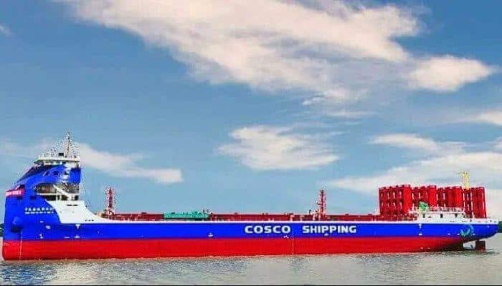 First 700TEU pure electric container vessel completes certification