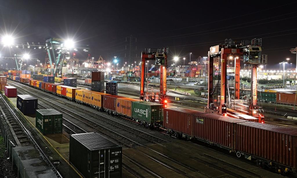 DP World launches new train service