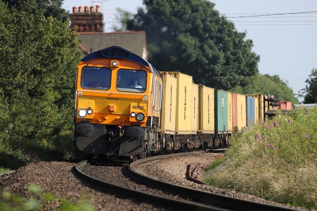 GB Railfreight announces new 10-year locomotive leasing deal with Akiem
