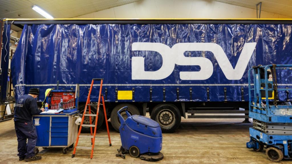 DSV refurbishes 1,100 trailers, launching trailer refurbishment programme