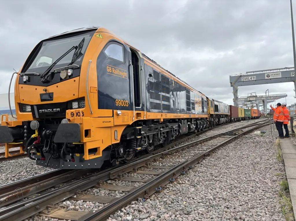 GB Railfreight marks next key milestone for Class 99 fleet with intermodal service trial