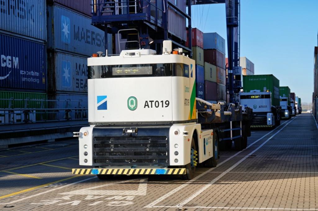 Port of Felixstowe expands autonomous truck fleet to 100 units